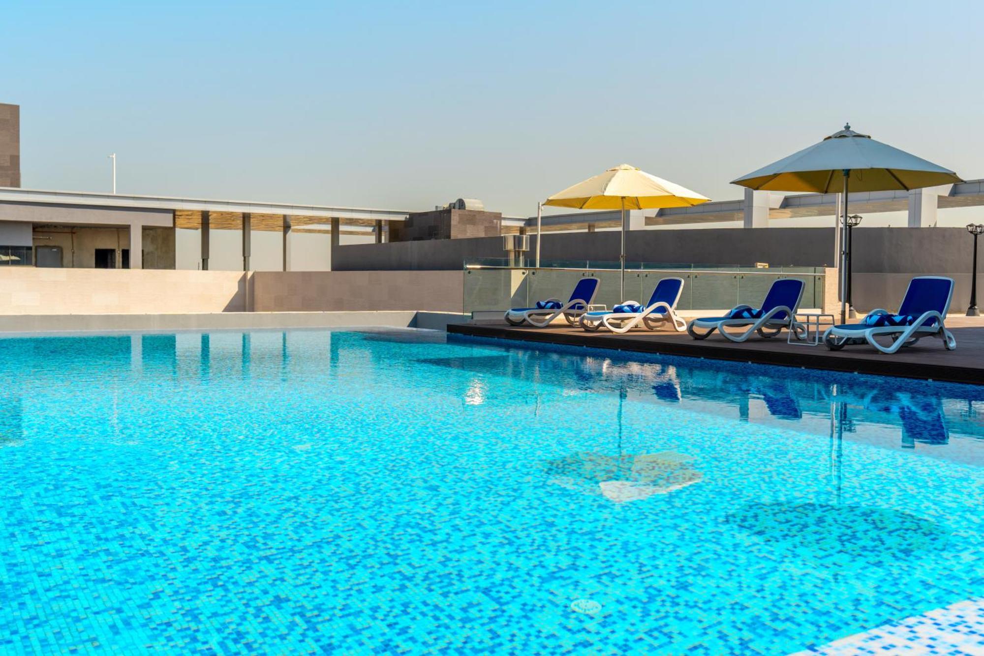 West Walk Retaj Hotel Al Rayyan Esterno foto