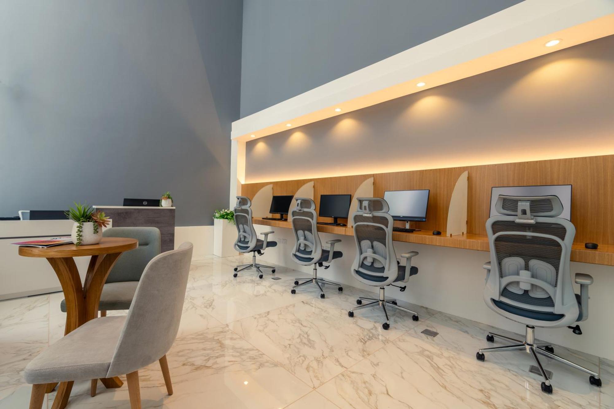 West Walk Retaj Hotel Al Rayyan Esterno foto